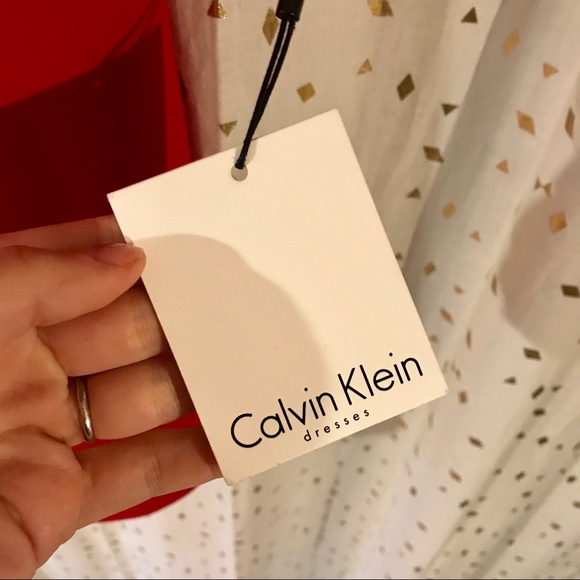 CALVIN KLEIN RED DRESS NEVER WORN TAGS ON - Picture 3 of 4